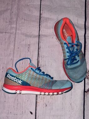 Women’s Reebok sublite blue and pink tennis shoes 7